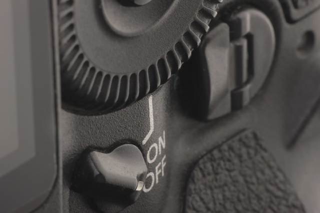 Элементы управления фотокамеры очень крупным планом